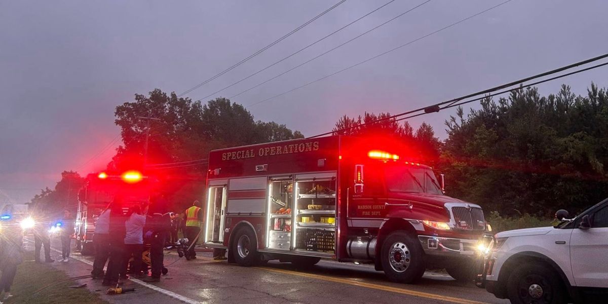 Greyhound Bus Crash in Madison County Injures 39, 27 Hospitalized in Mass Casualty Incident