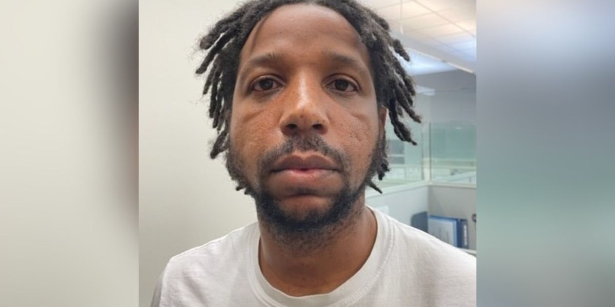 Jail Worker Arrested After 10 Inmates Escape Through Hole Behind Toilet at New Orleans Jail