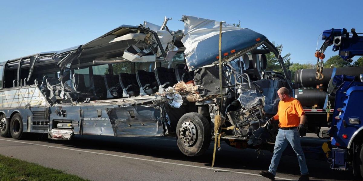 Overnight Truck Parking Shortage Linked to Fatal Greyhound Crash, Federal Investigators Say