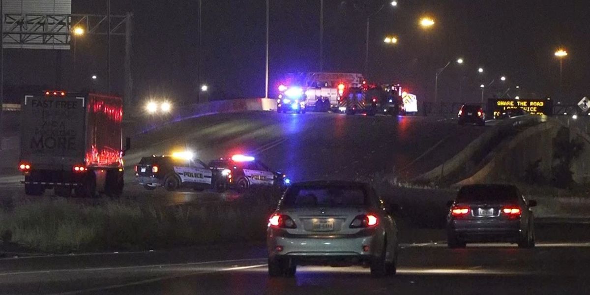 Woman Killed, Man Injured in High-speed Crash Involving Motorcycles on Highway 90 in San Antonio